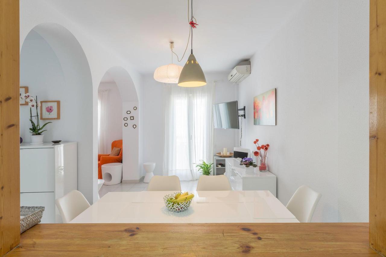 Apartamento Bateles コニル・デ・ラ・フロンテラ エクステリア 写真